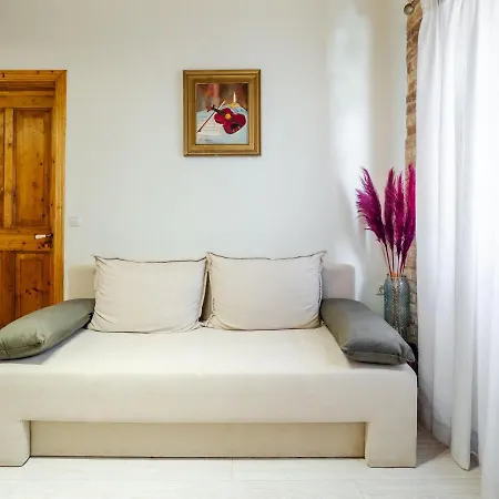 Апартаменты Corfu Old Town Apartment, Marina Nymfes